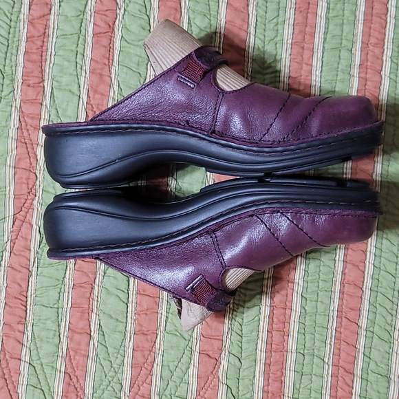 NAOT Leather Clogs Size 5 Women's - Picture 2 of 7